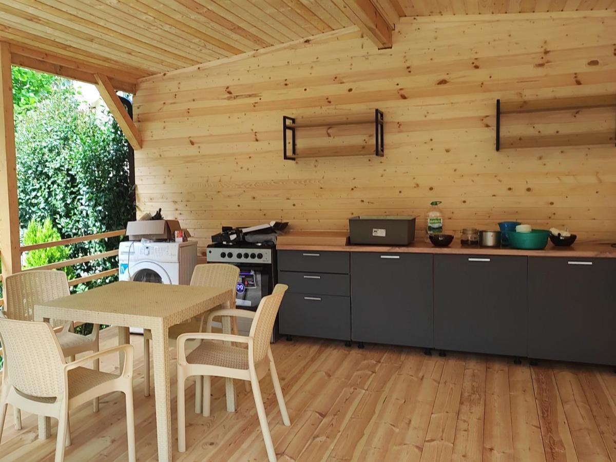 Guest House Ahan Гагра Екстериор снимка