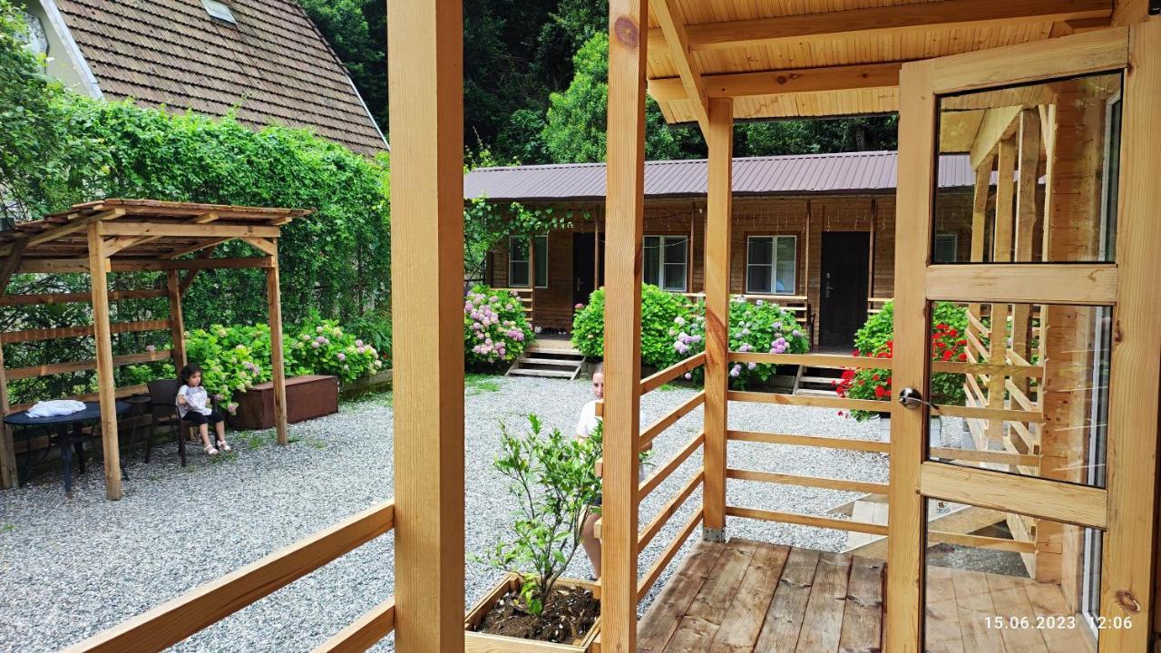 Guest House Ahan Гагра Екстериор снимка