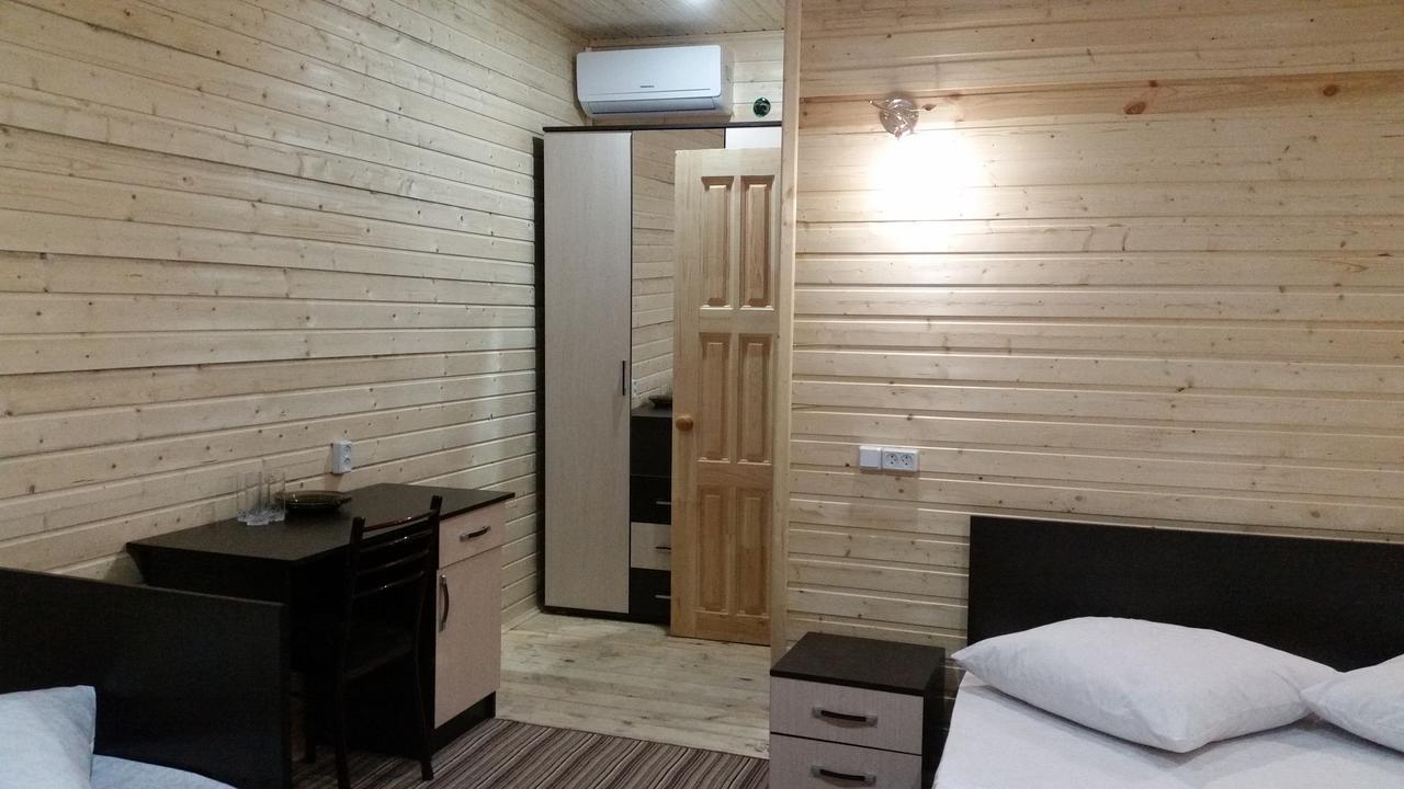 Guest House Ahan Гагра Екстериор снимка